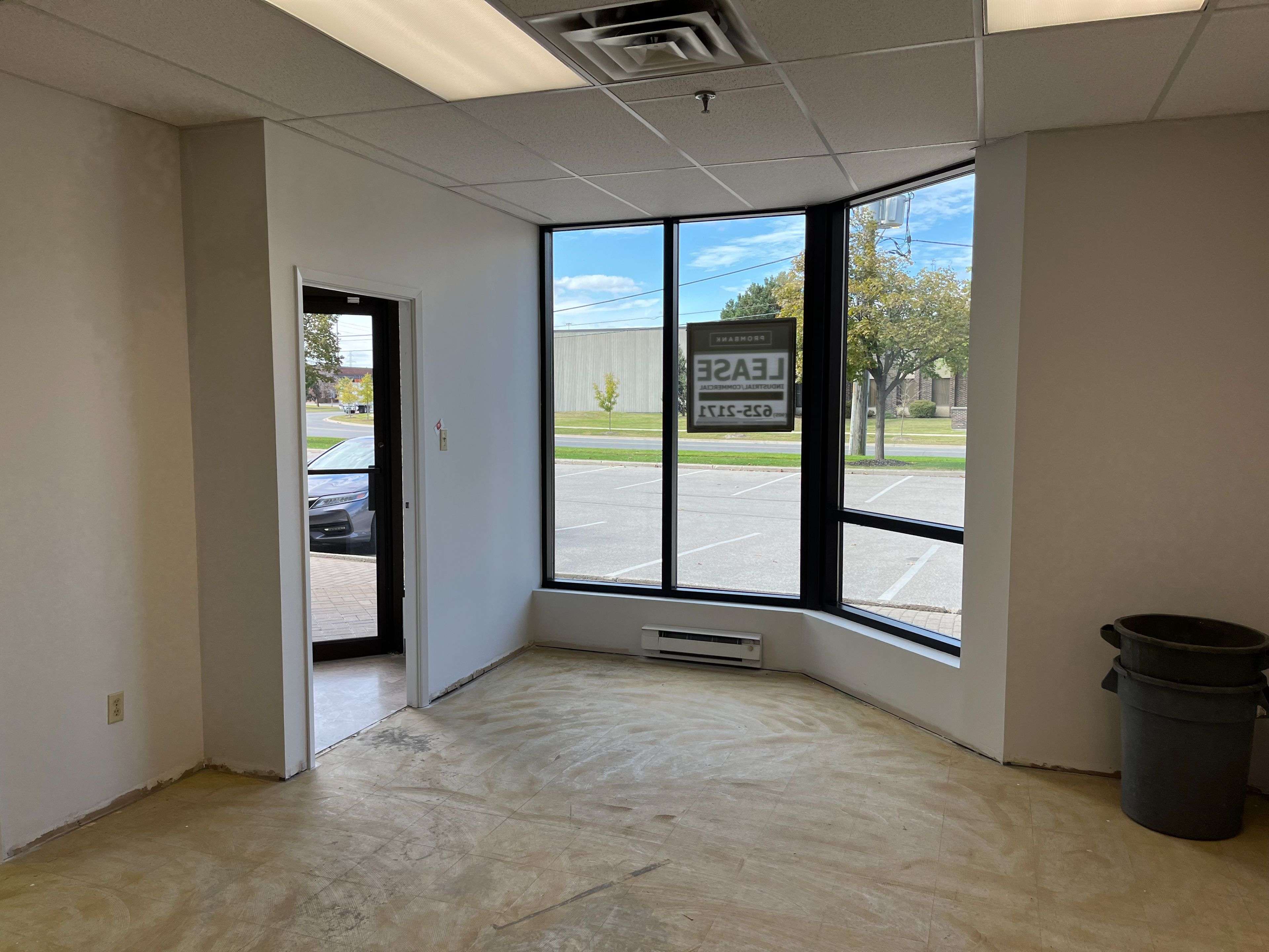 Mississauga, ON L4W 4M2,5080 Timberlea BLVD ##22