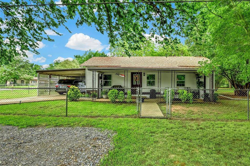 Denison, TX 75020,1001 Star Street