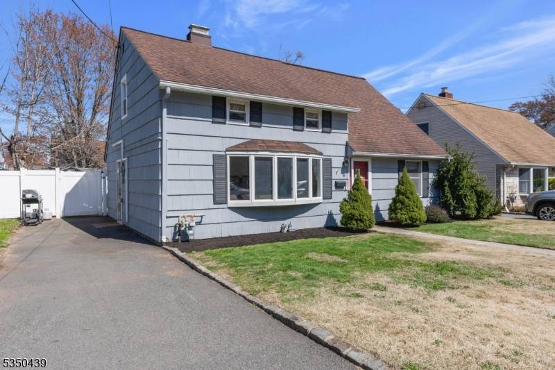 Green Brook Twp., NJ 08812,16 Tuttle St