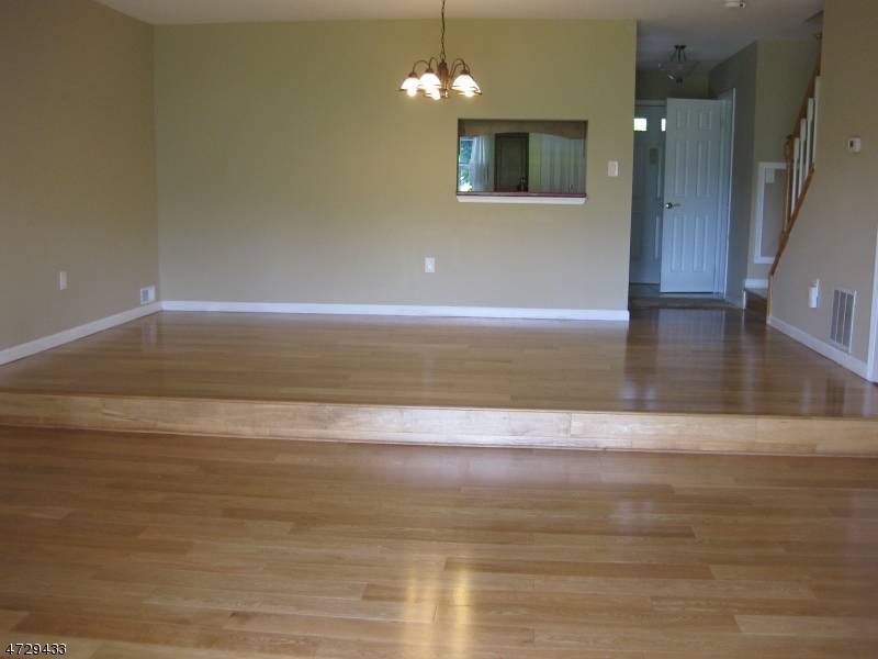 Piscataway Twp., NJ 08854,476 Harwick Ct