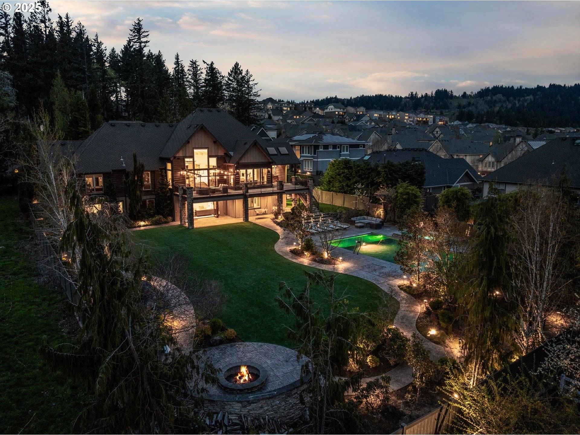 Portland, OR 97229,5390 NW ROANOKE LN