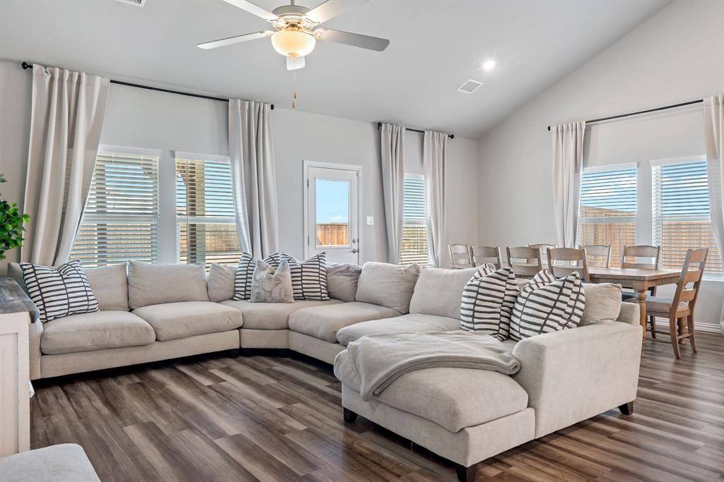 Aubrey, TX 76227,1504 Berry Ridge Trail