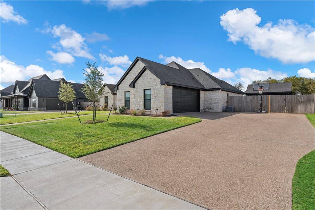Woodway, TX 76712,10269 Creekside Lane