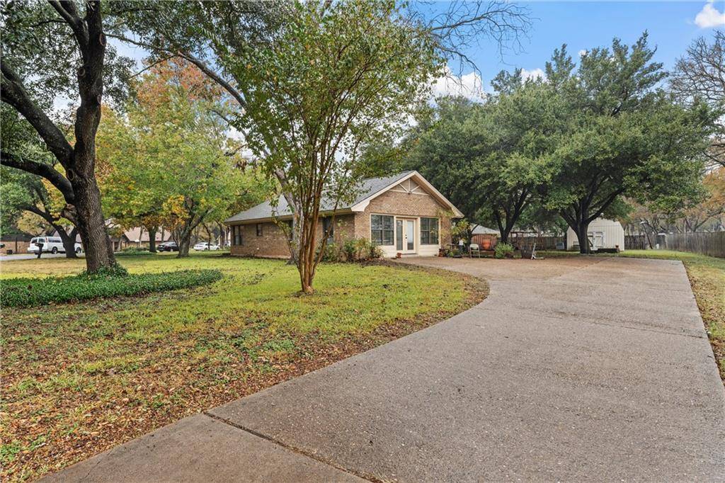 Mcgregor, TX 76657,297 Leafy Hollow Lane