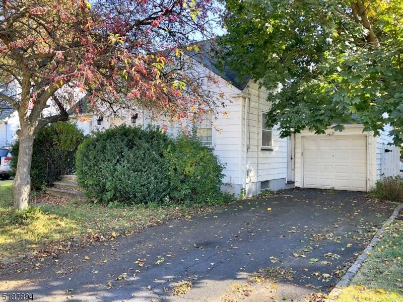 Hillside Twp., NJ 07205,584 Plymouth Rd