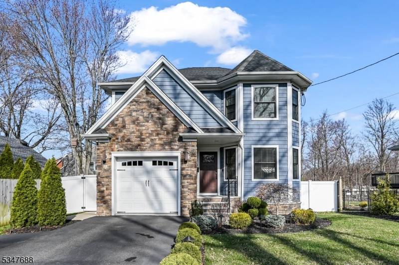 West Caldwell Twp., NJ 07006,47 Annin Rd
