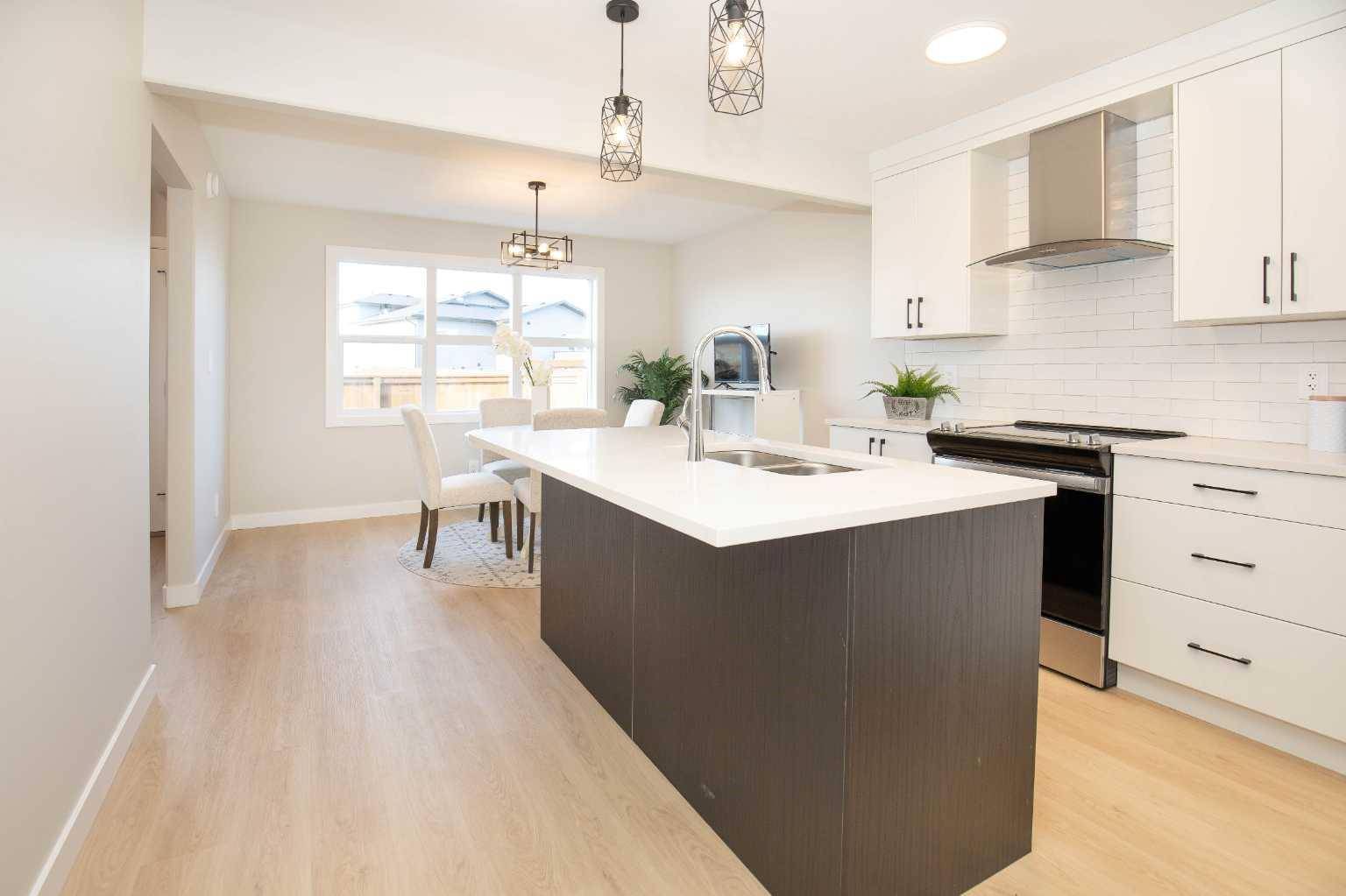 Penhold, AB T0M 1R0,236 Halifax Close