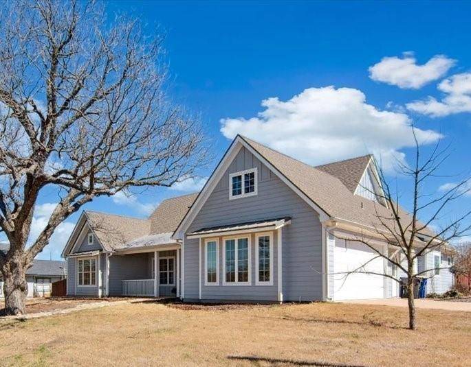 Lorena, TX 76655,105 S McBrayer Street