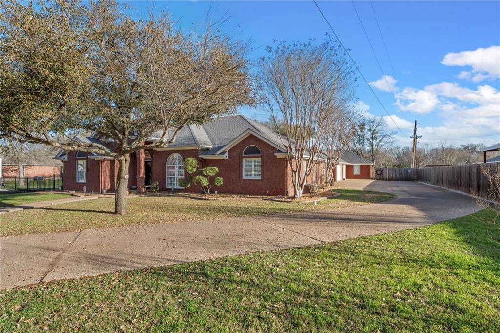 Woodway, TX 76712,2237 McLennan Crossing Road