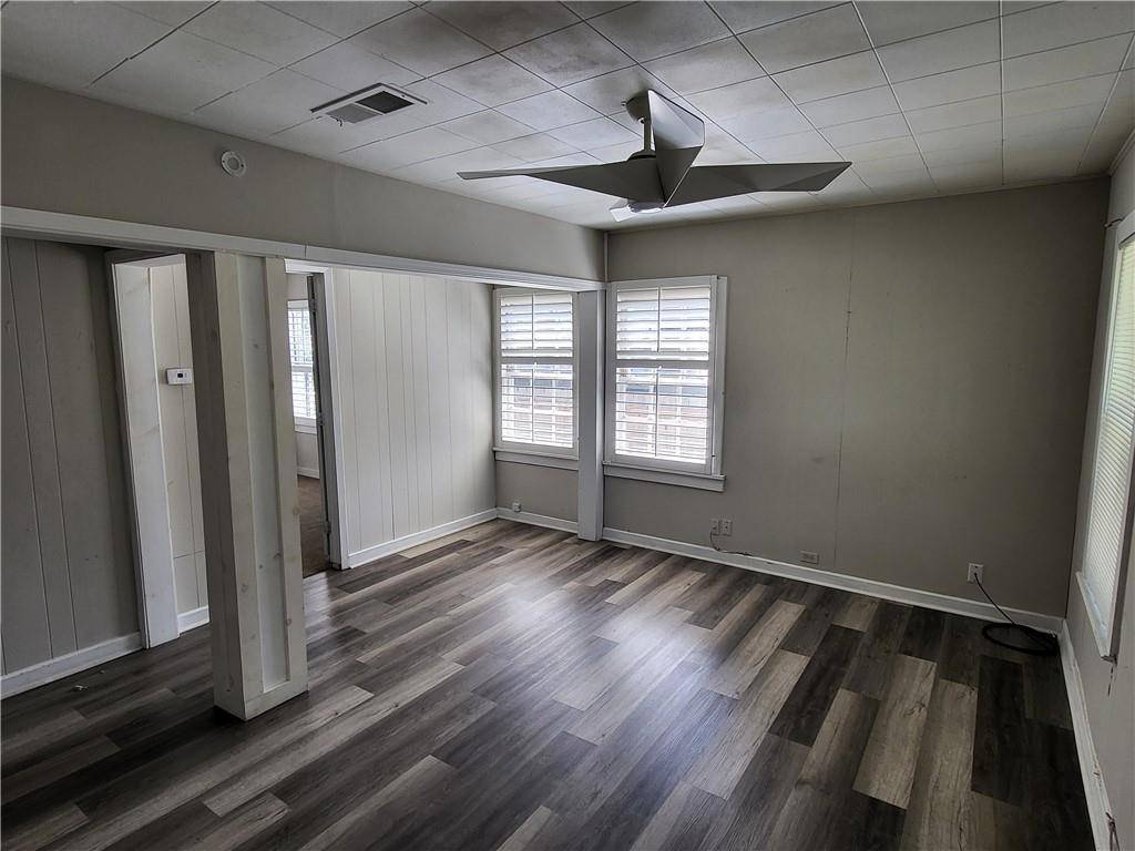Mexia, TX 76667,506 E Bowie Street