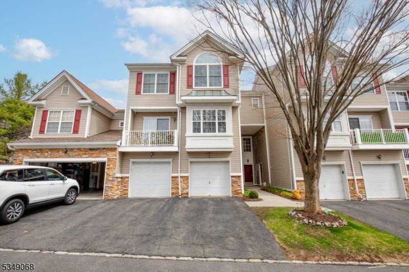 Pompton Lakes Boro, NJ 07442,153 Vista Ter