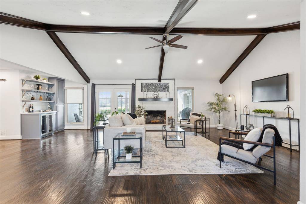 Southlake, TX 76092,1208 Scenic Drive