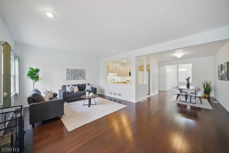 Parsippany-troy Hills Twp., NJ 07054,78 Emily Pl