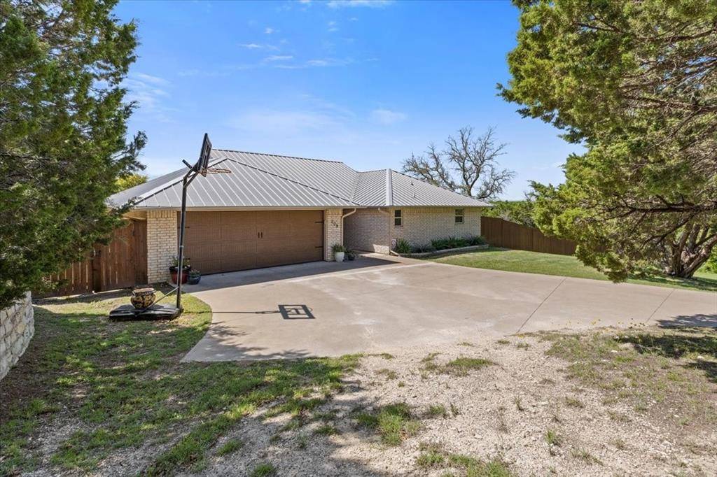 Cresson, TX 76035,208 E Bluebonnet Court