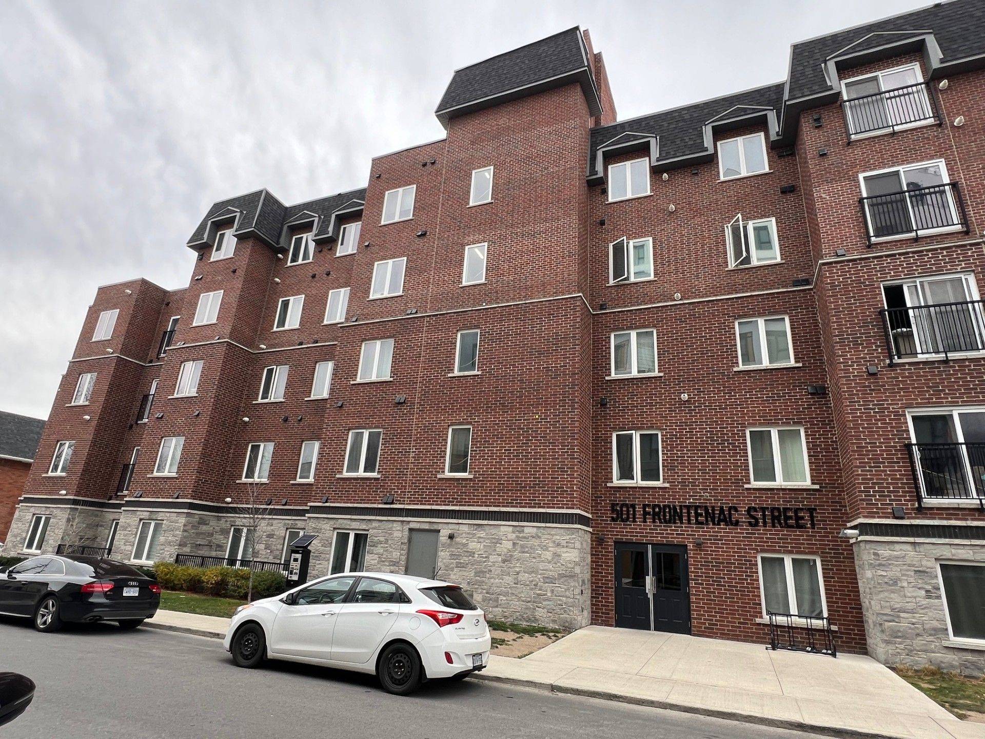 Kingston, ON K7K 4L9,501 Frontenac ST #316 - Rm 2