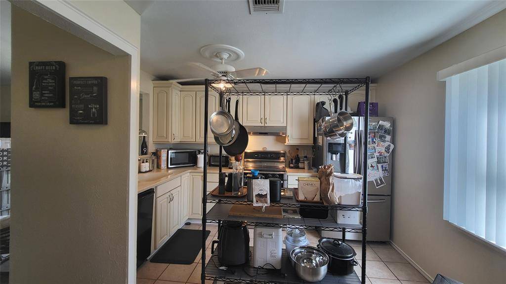 The Colony, TX 75056,6700 Elliot Court