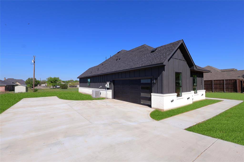 Fort Worth, TX 76126,5654 Herkes Court