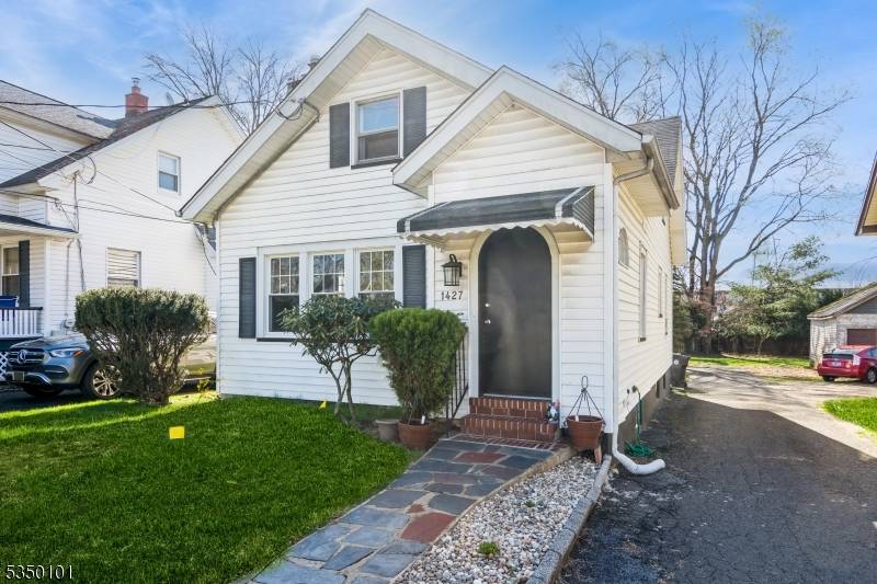 Plainfield City, NJ 07063,1427 Myrtle Ave