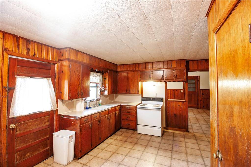Riesel, TX 76682,222 S Fairpark Street