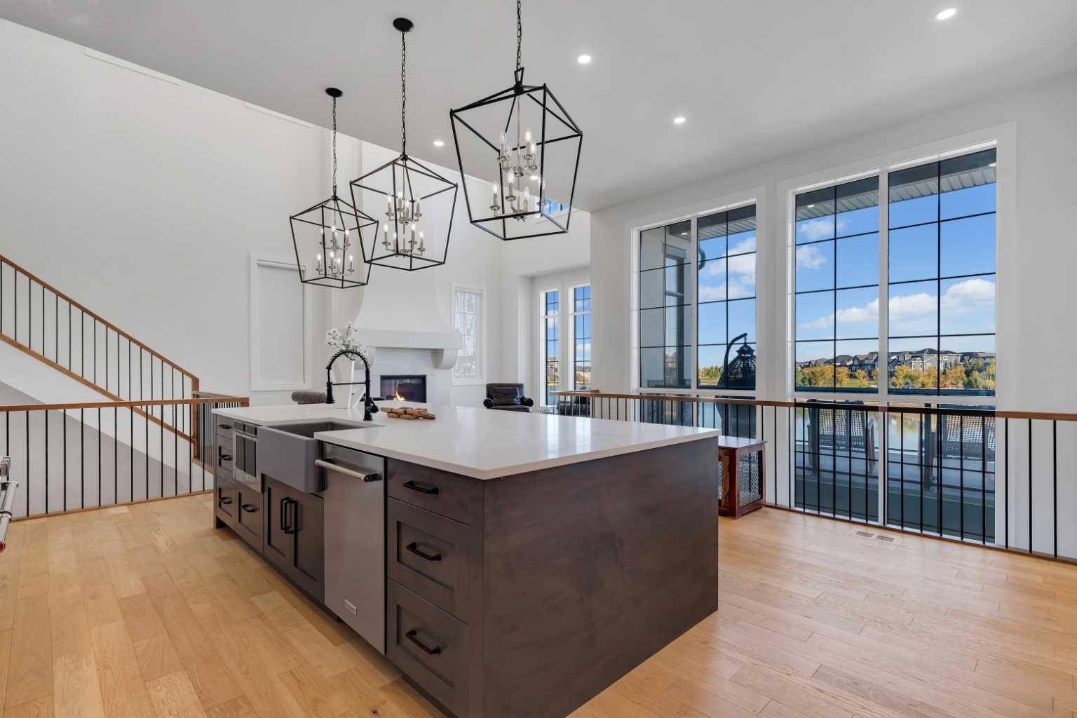 Calgary, AB T3M 2Z6,580 Marine DR SE