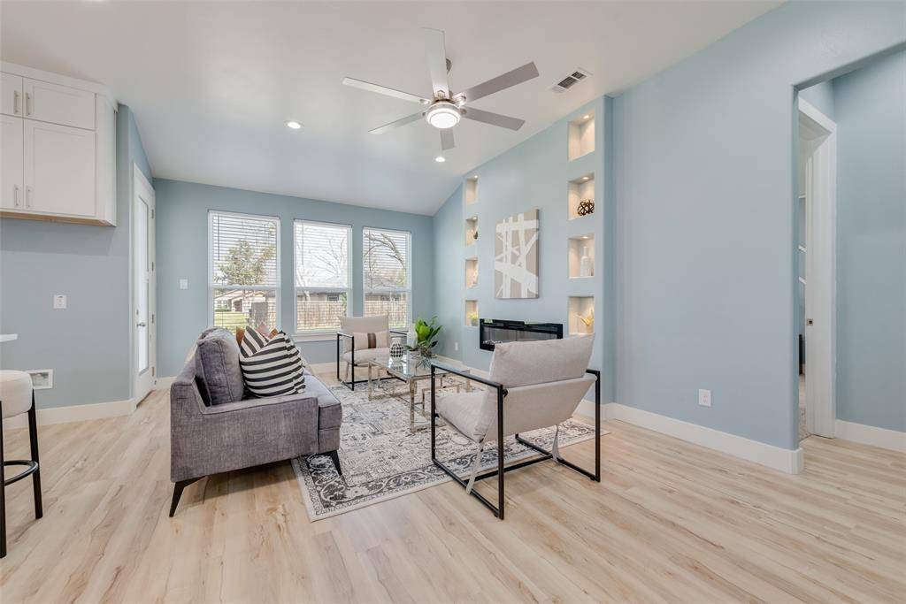 Dallas, TX 75215,2627 Silkwood Street