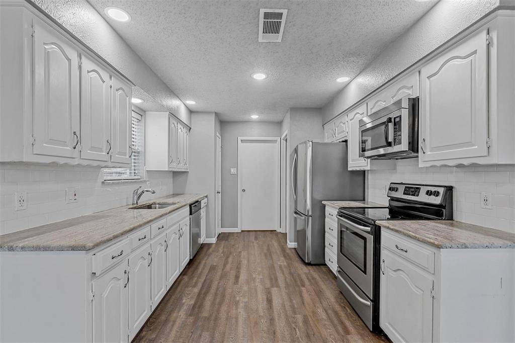 Grand Prairie, TX 75052,2909 Lake Park Drive