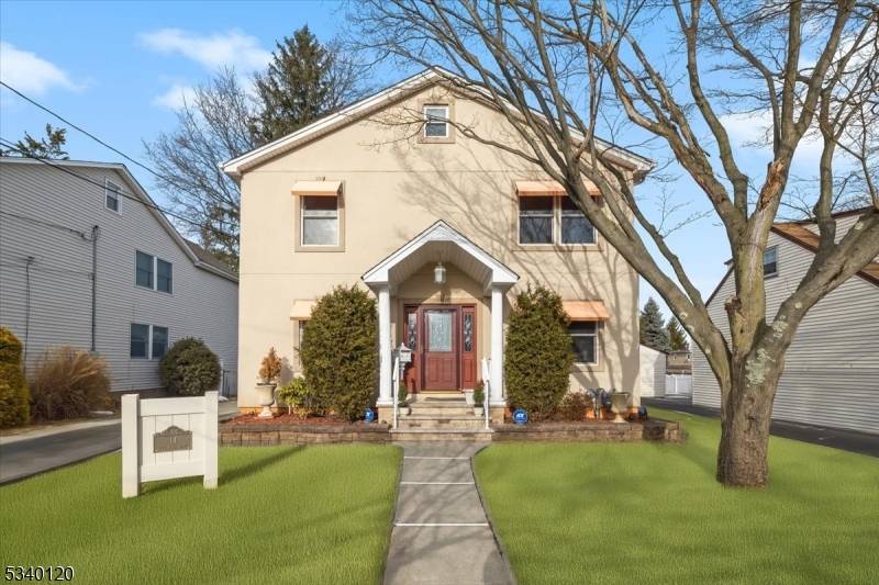 Clifton City, NJ 07013,14 Blue Hill Rd