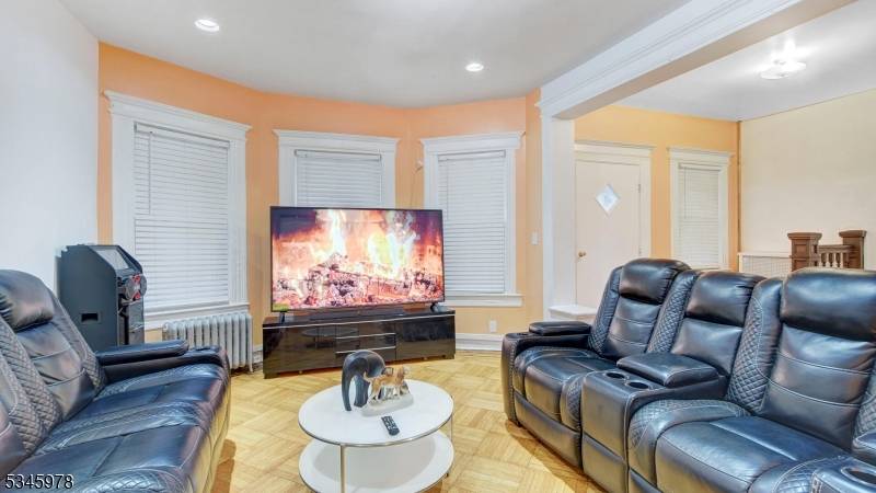 East Orange City, NJ 07018,46 Shepard Ave