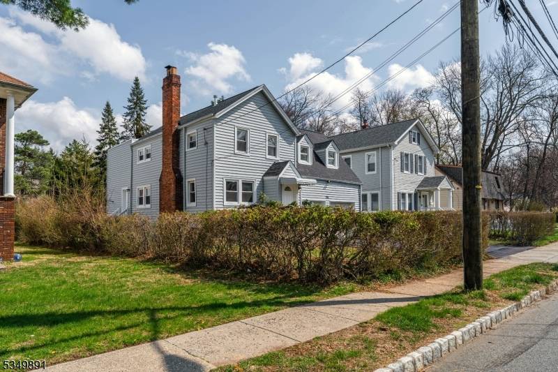Verona Twp., NJ 07044,206 Linden Ave