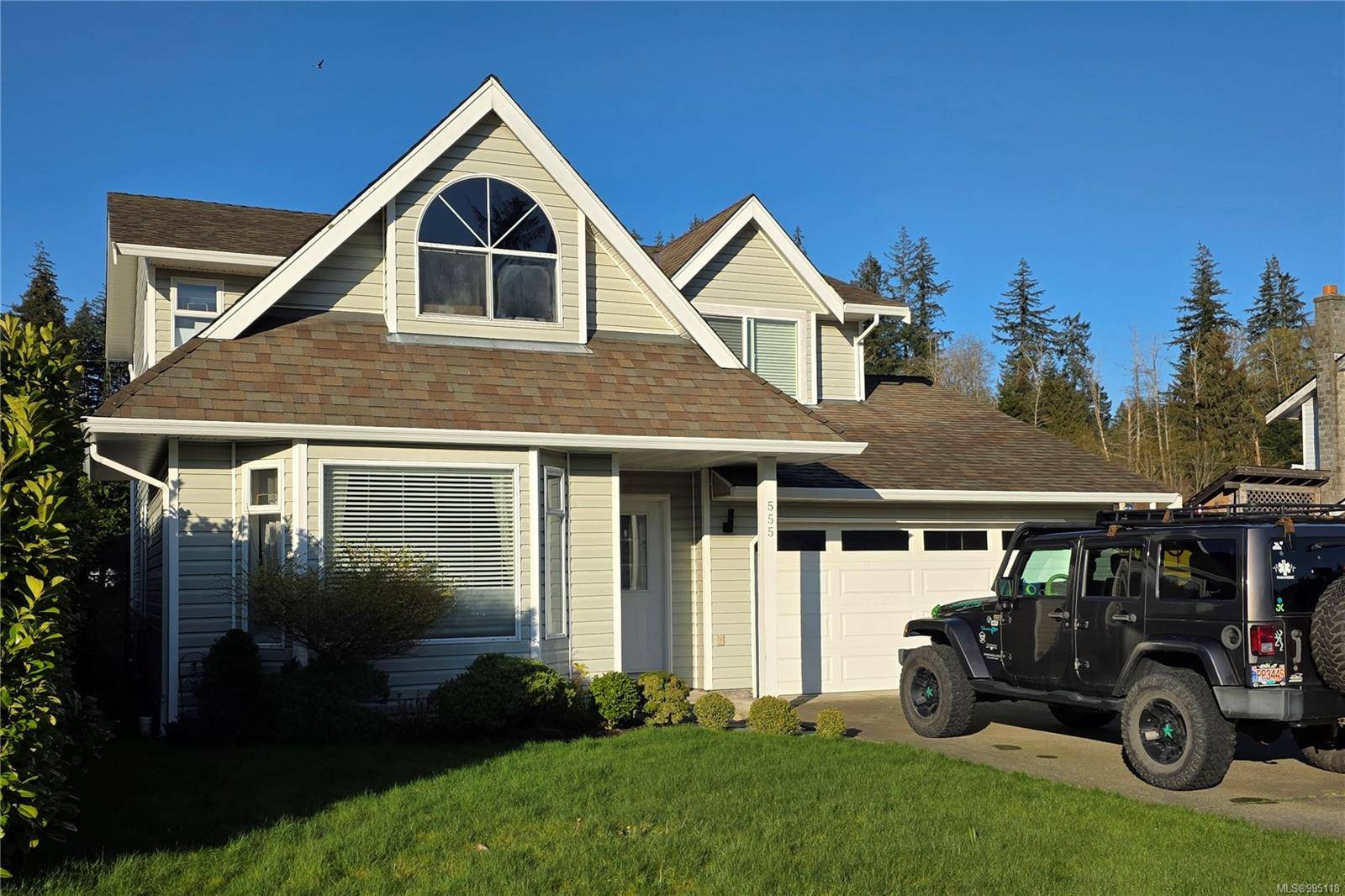 Campbell River, BC V9W 7G9,555 Jasmine Cres