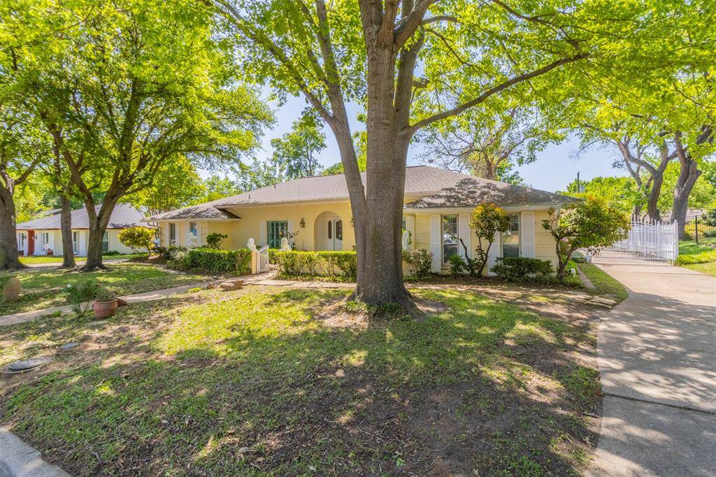 Grand Prairie, TX 75050,2409 Greenwood Drive