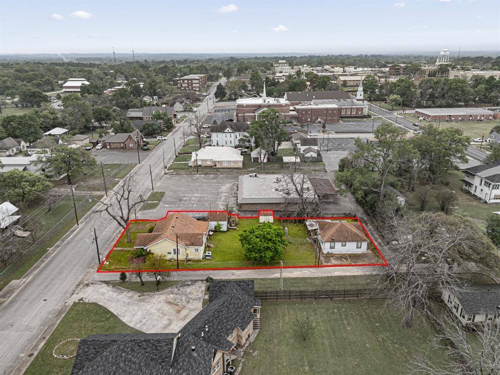 Henderson, TX 75652,513 & 513 1/2 N High Street