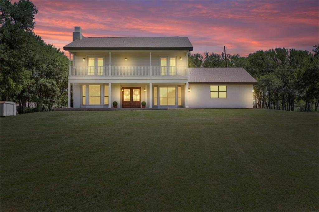 Waco, TX 76705,352 Winding Oaks Drive