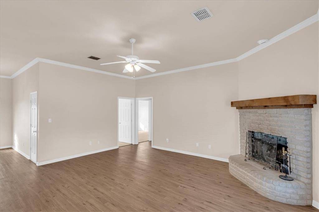 Riesel, TX 76682,104 Canton Lane