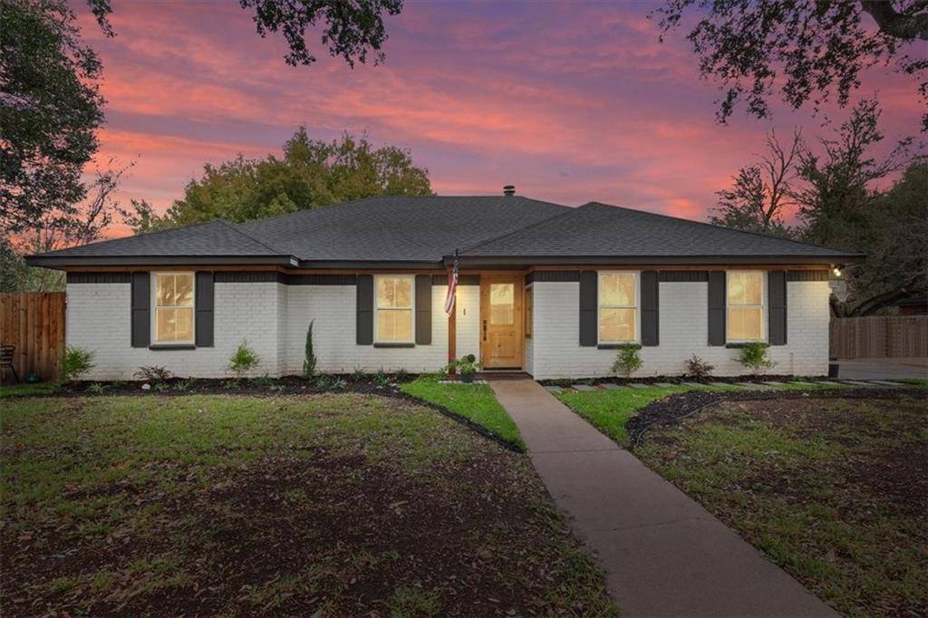 Hewitt, TX 76643,316 Neely Road