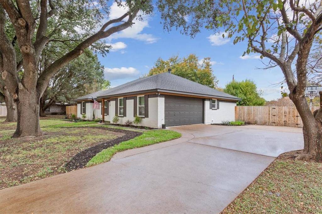 Hewitt, TX 76643,316 Neely Road