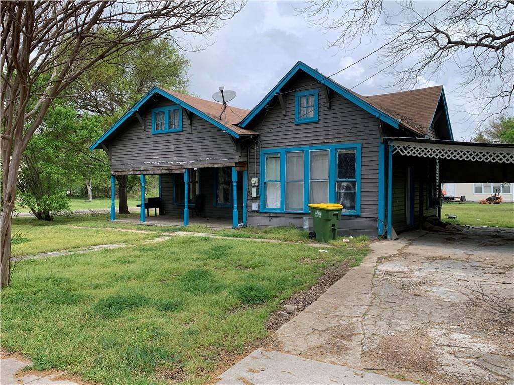 Groesbeck, TX 76642,609 W Navasota Street