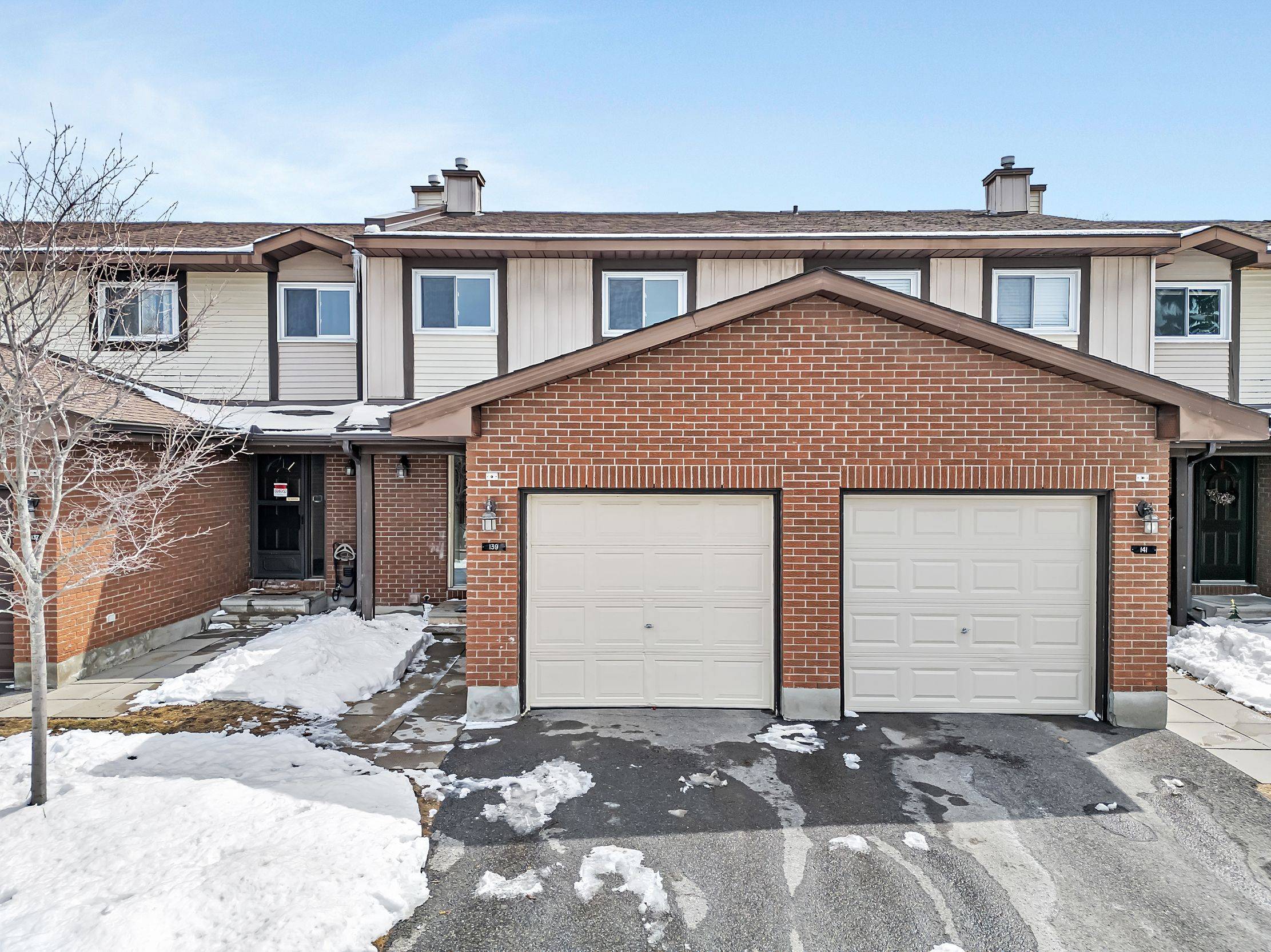 Kanata, ON K2L 3E1,139 Clarkson CRES