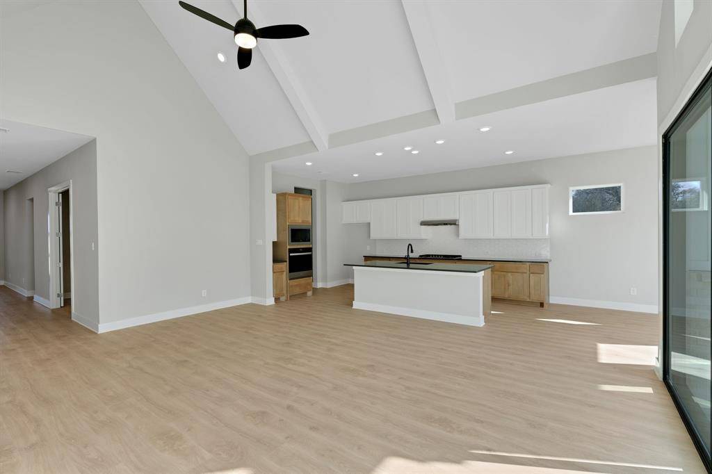 Burleson, TX 76028,8010 Grizzly Run Drive