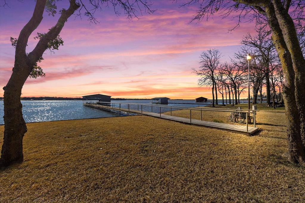 East Tawakoni, TX 75472,560 Center Road