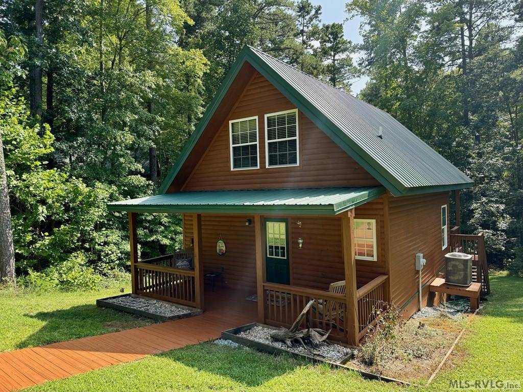 Clarksville, VA 23927,40 Pocahantas Lane