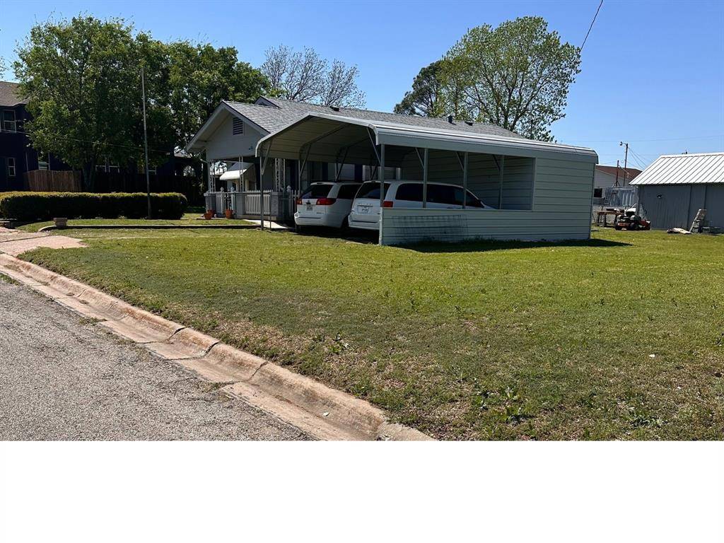 Bowie, TX 76230,206 Rock Street