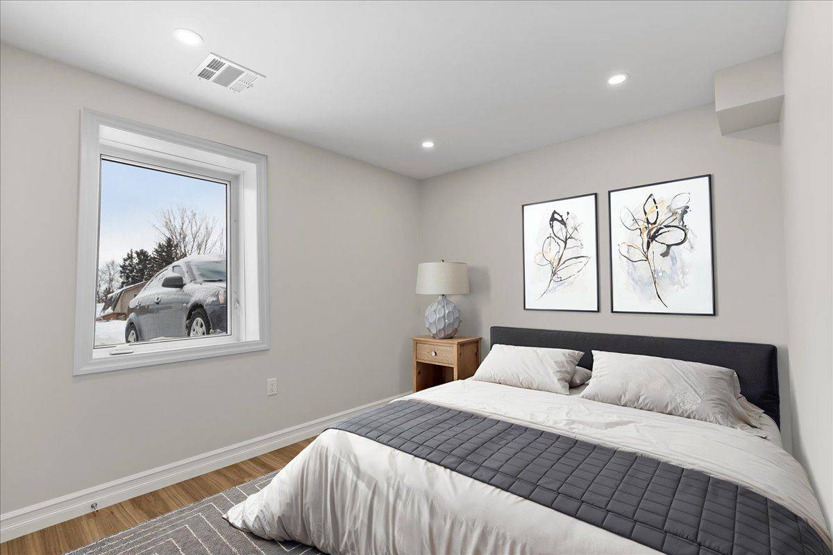 Stratford, ON N5A 7T8,100 Gordon ST #103