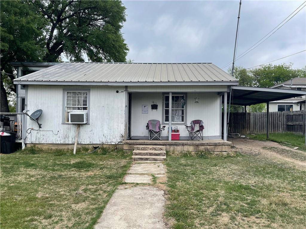 1811 E Leon Street, Gatesville, TX 76528