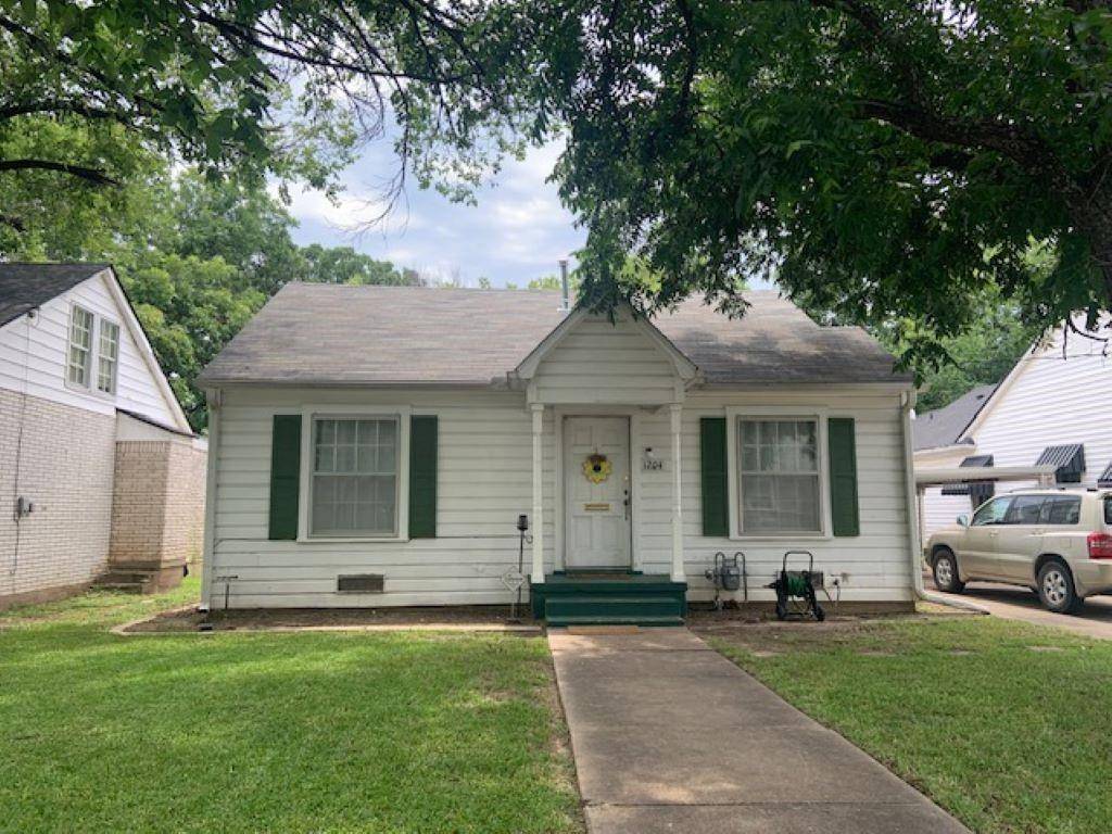 1204 Ashleman Street, Bellmead, TX 76705