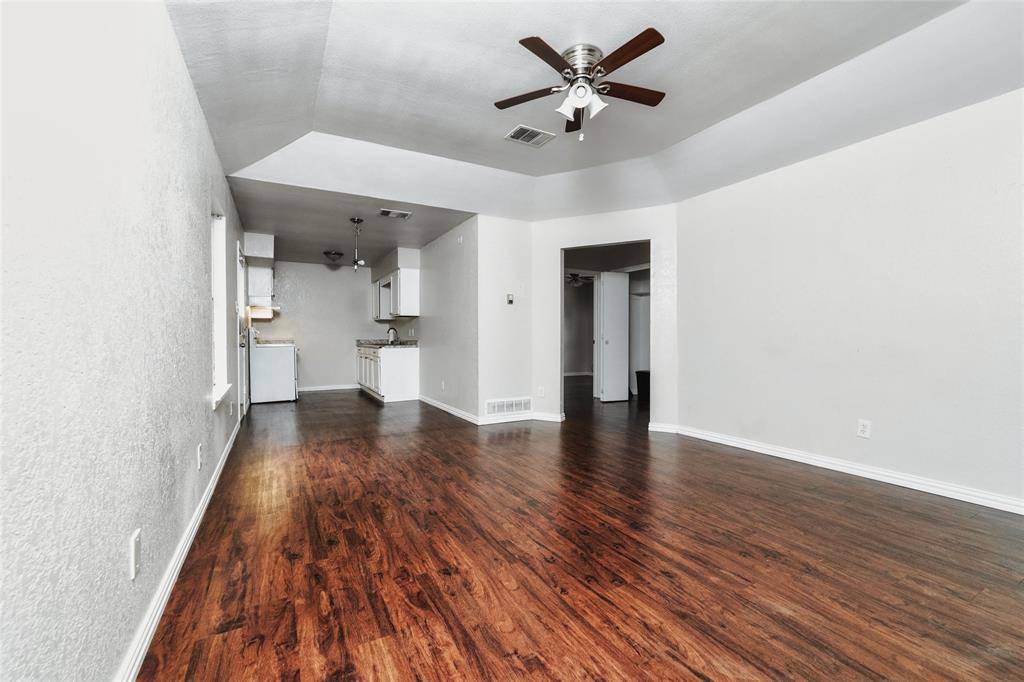 Fort Worth, TX 76115,1435 W Hammond