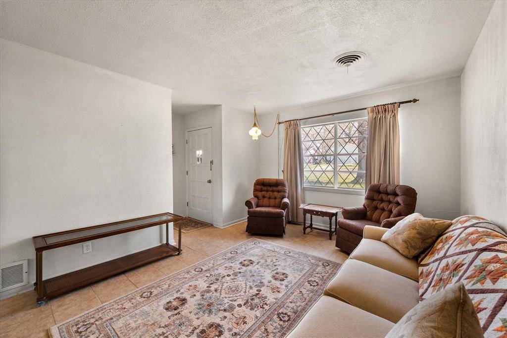 Corsicana, TX 75110,608 N 27th Street
