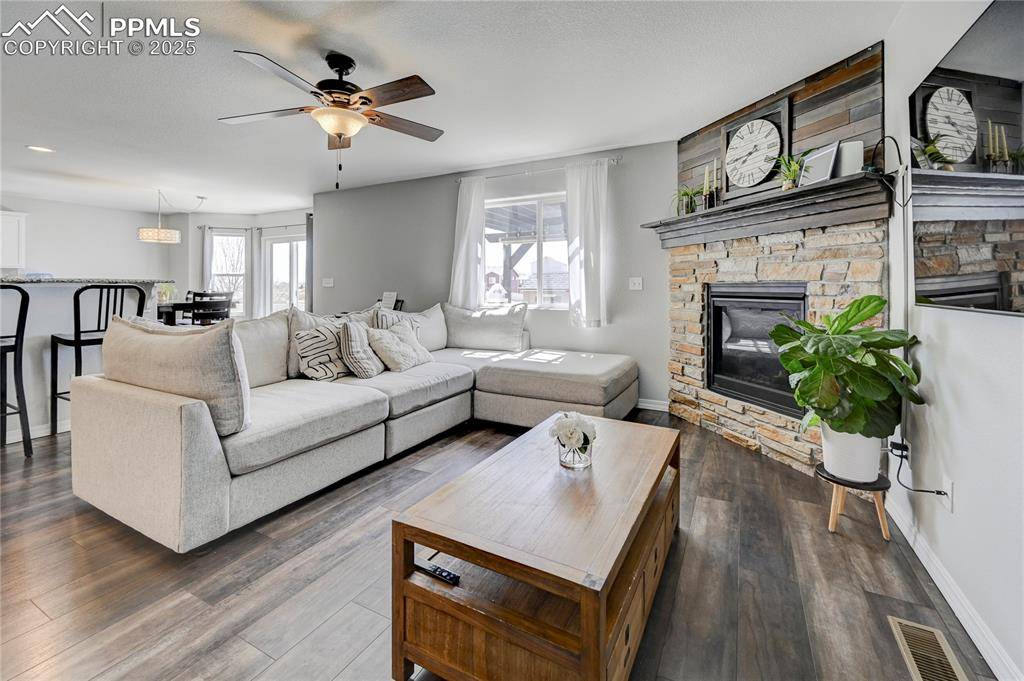 Fountain, CO 80817,7437 Benecia DR