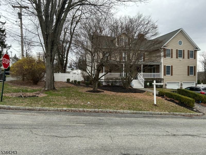 Ogdensburg Boro, NJ 07439,22 Highland Ave