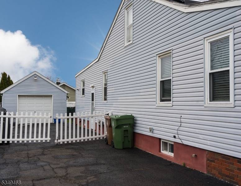 Linden City, NJ 07036,210 Hayes St